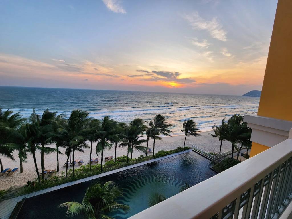 Курортный отель Resort JW Marriott Phu Quoc Emerald Bay Resort & Spa — фото