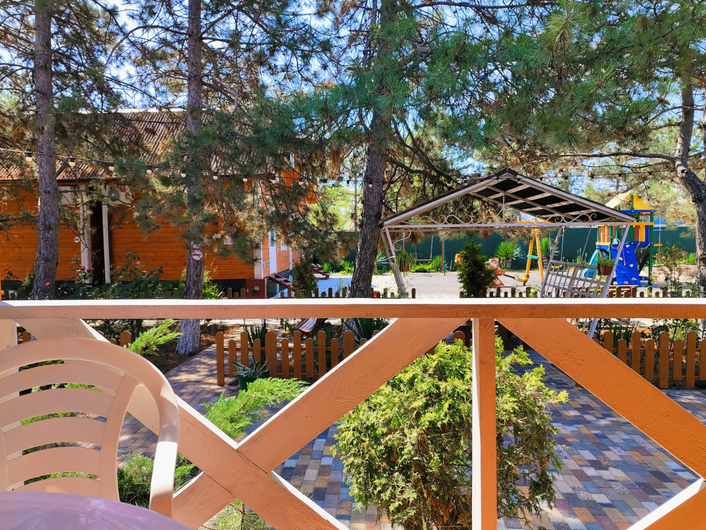 Шале с 3 комнатами с балконом и с видом на внутренний двор в Морская дача Арабеска