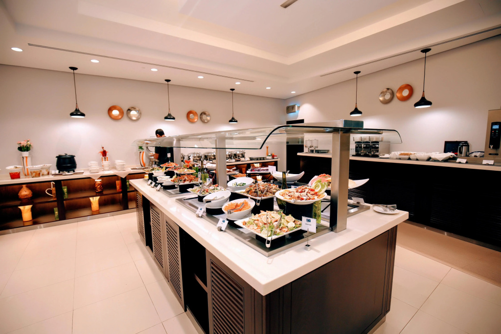 Holiday Inn Express Dubai Internet City an IHG Hotel — фото