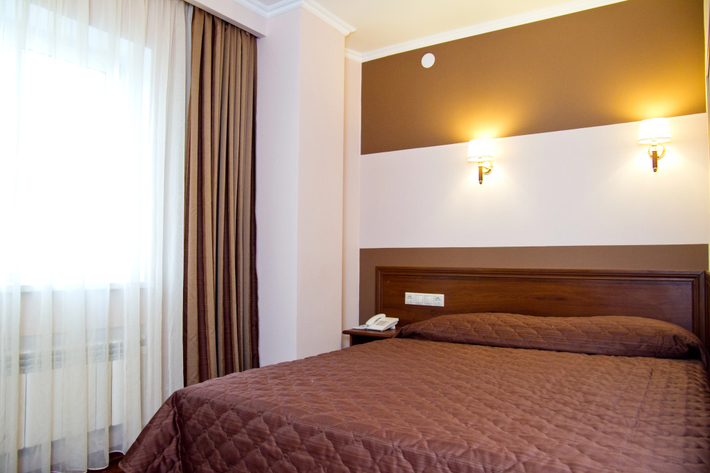 Vintazh Hotel Room Type - Superior Double Family room full double bed