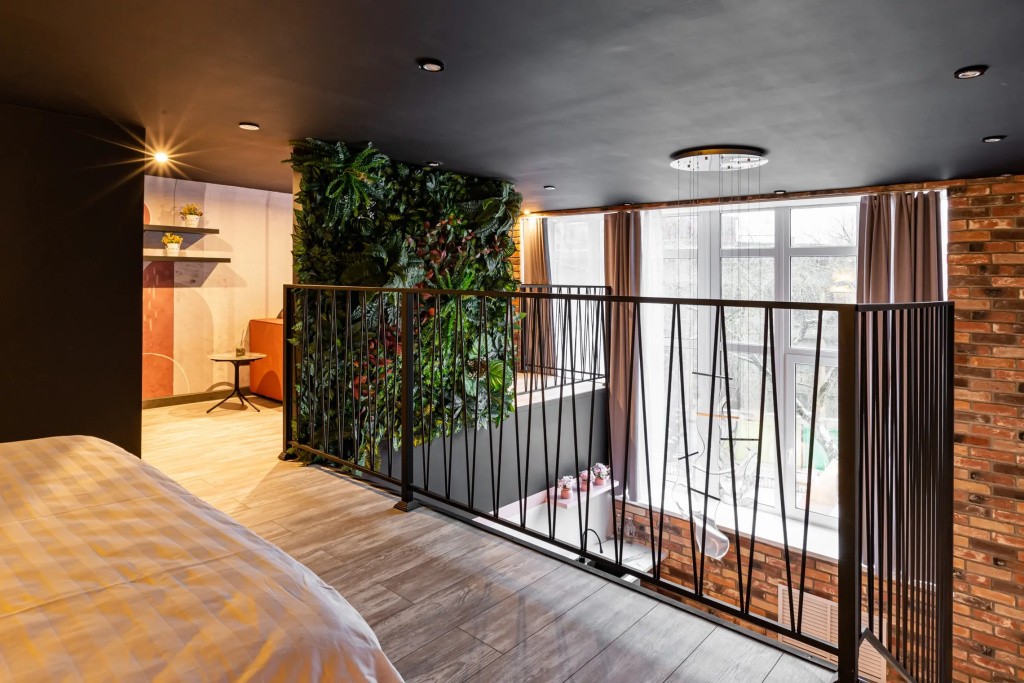 Lobby & Reception