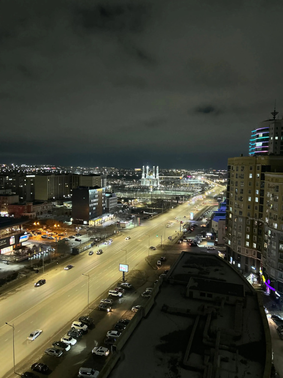 Krasivaya Yevrodvushka v Tsentre Flat