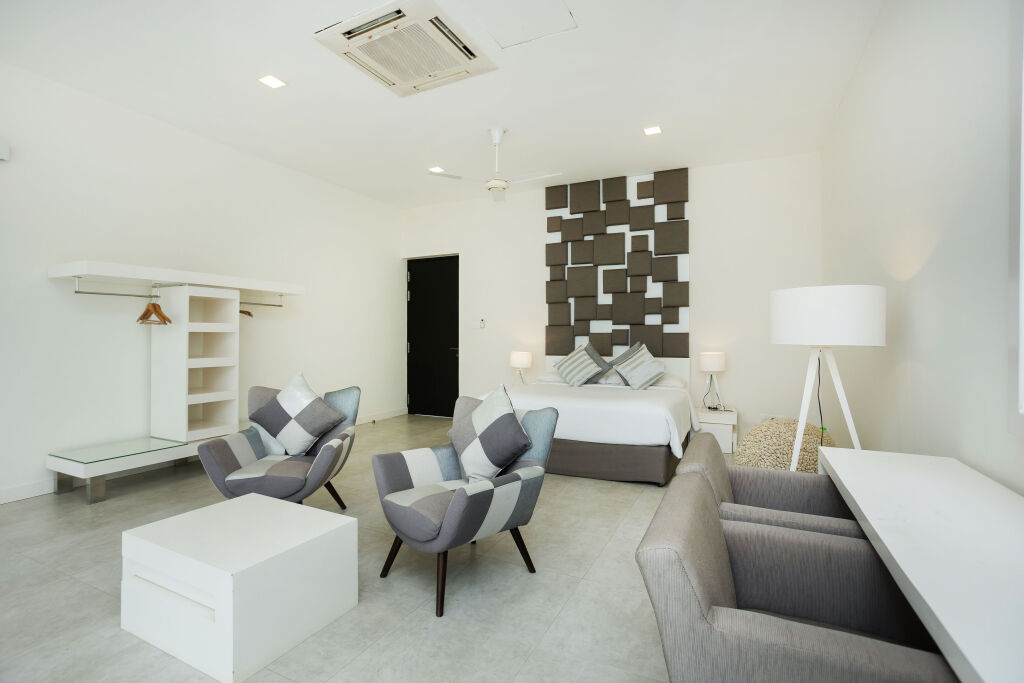 Green Turtle Villa By The Serendipity Collection