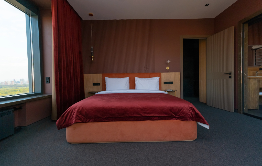Executive Quadruple Suite with landmark view
