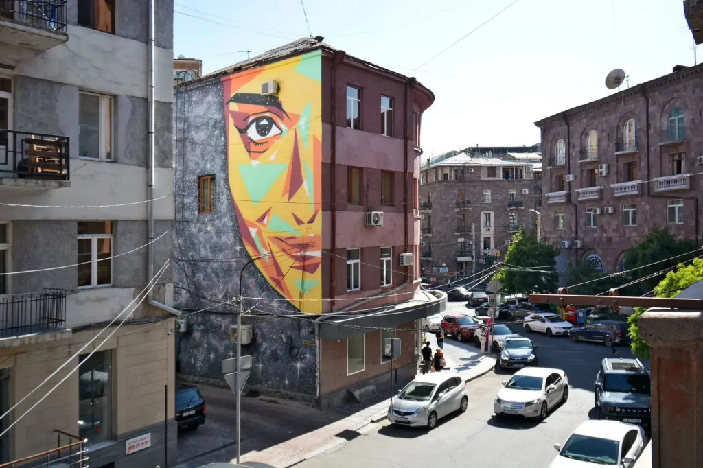 Perte House Apartment's on Spendaryan 5 Street Apartments