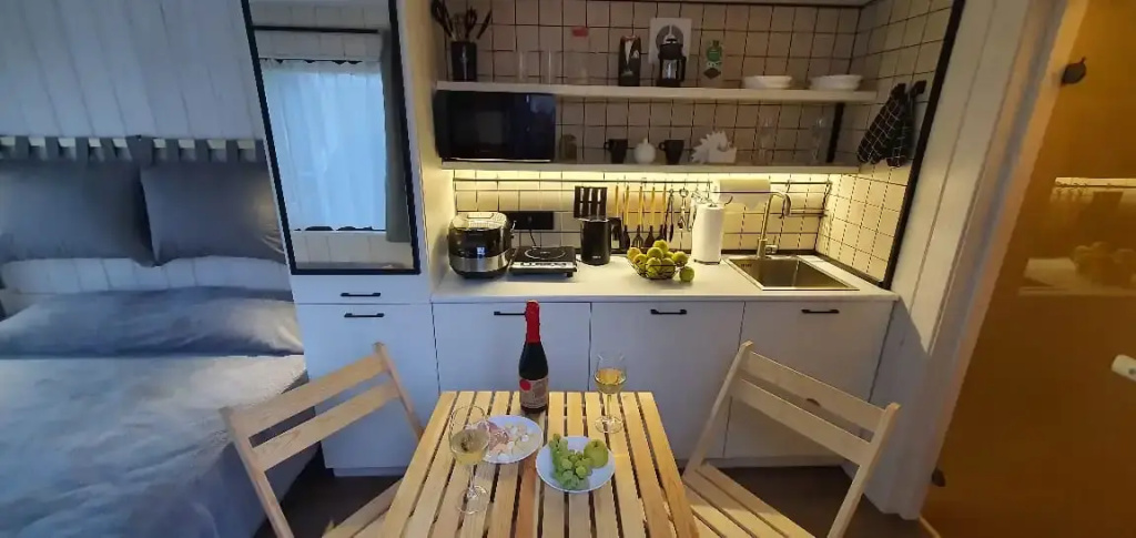 Double Cottage with park view (full double bed)