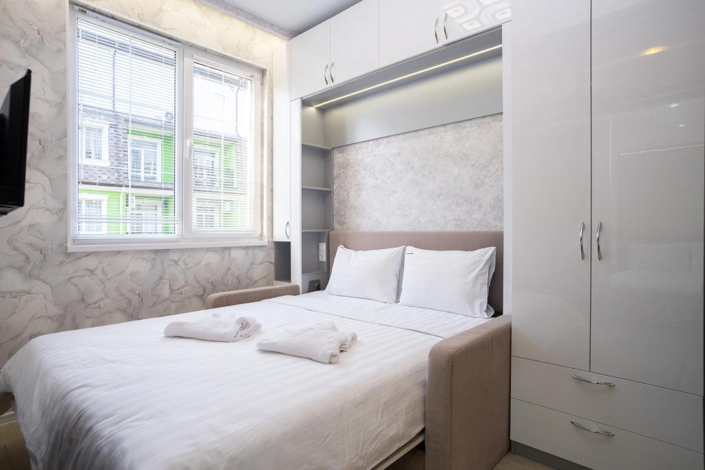 Апартаменты RED APARTMENTS Арт Лайт Сити апартамент Бенуа — фото