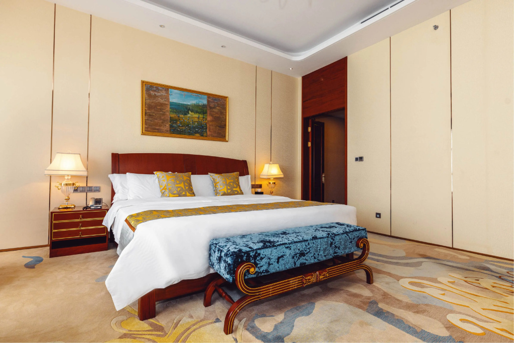 Double Duplex Suite with view full double bed