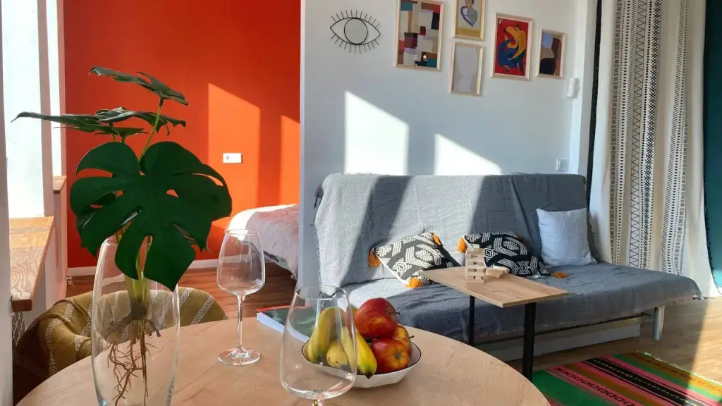 Double Studio with city view (full double bed)