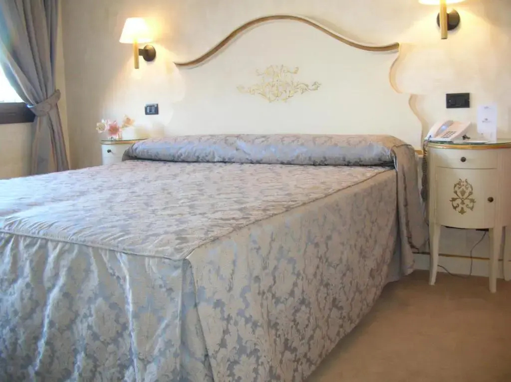Carlton Capri Hotel - Chambres