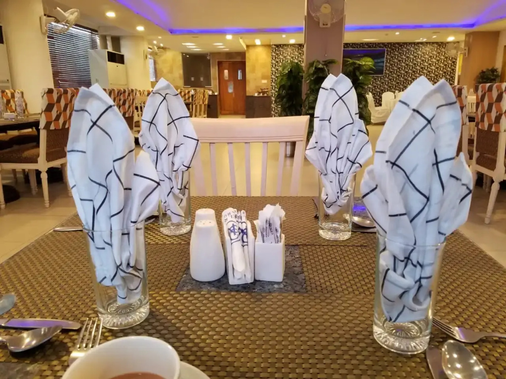 Royal Lahore Hotel - Général