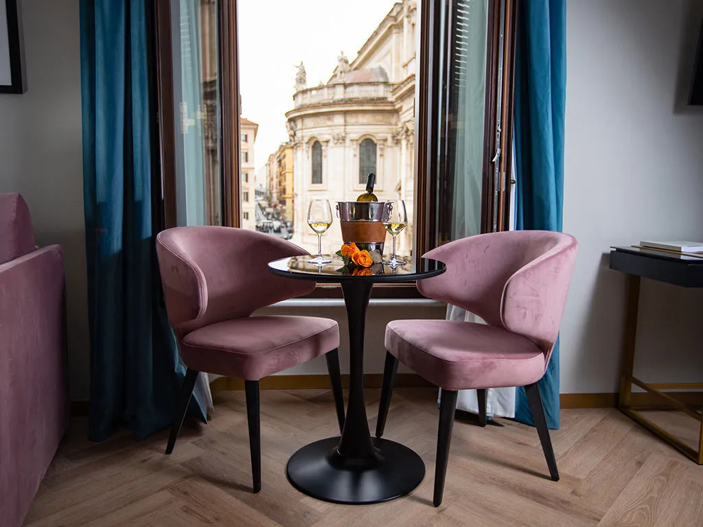 Deluxe Double room with city view (full double bed)