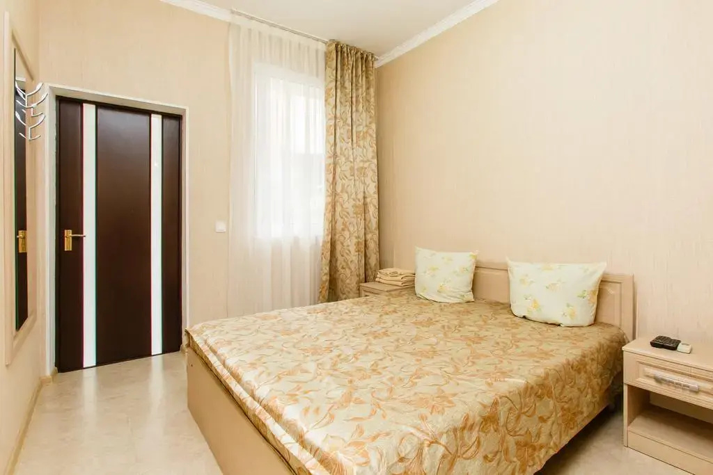 Classic Double room (full double bed)