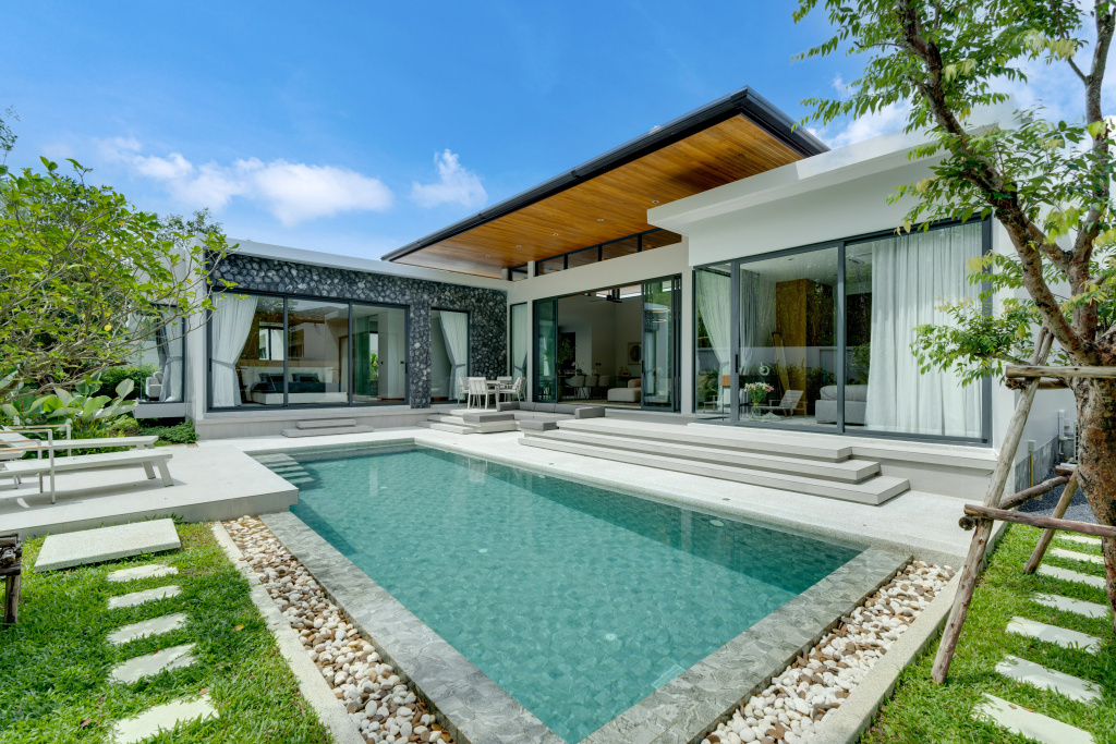 Modern, 3BR, Pool & Garden, BangTao by Continent Villa