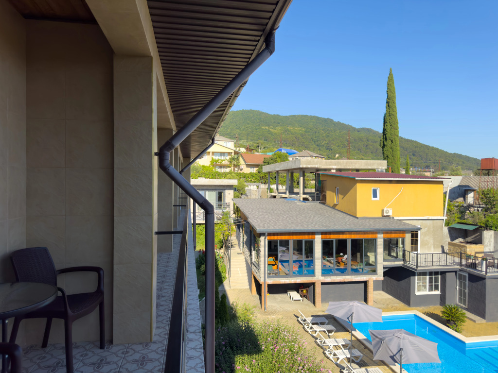 Двухместный люкс (3 этаж) с балконом двуспальная кровать в Eco Life