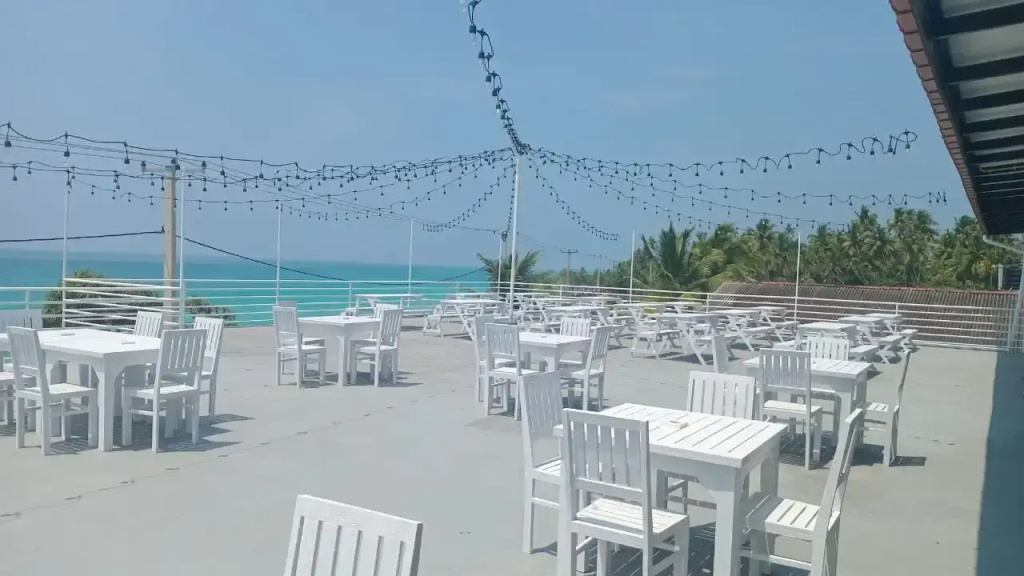 Palazzo Beach, Хіккадува, Шрі Ланка мініатюра 13