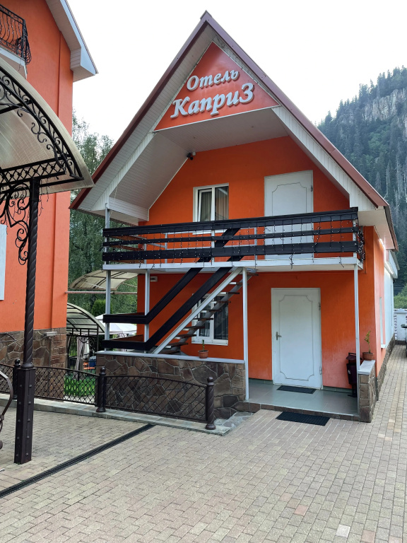 Kapriz Hotel Room Type - Quintuple Two-storey Cottage with balcony and with view