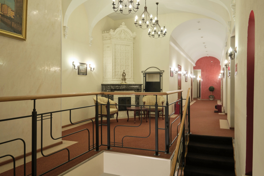 Lobby & Reception