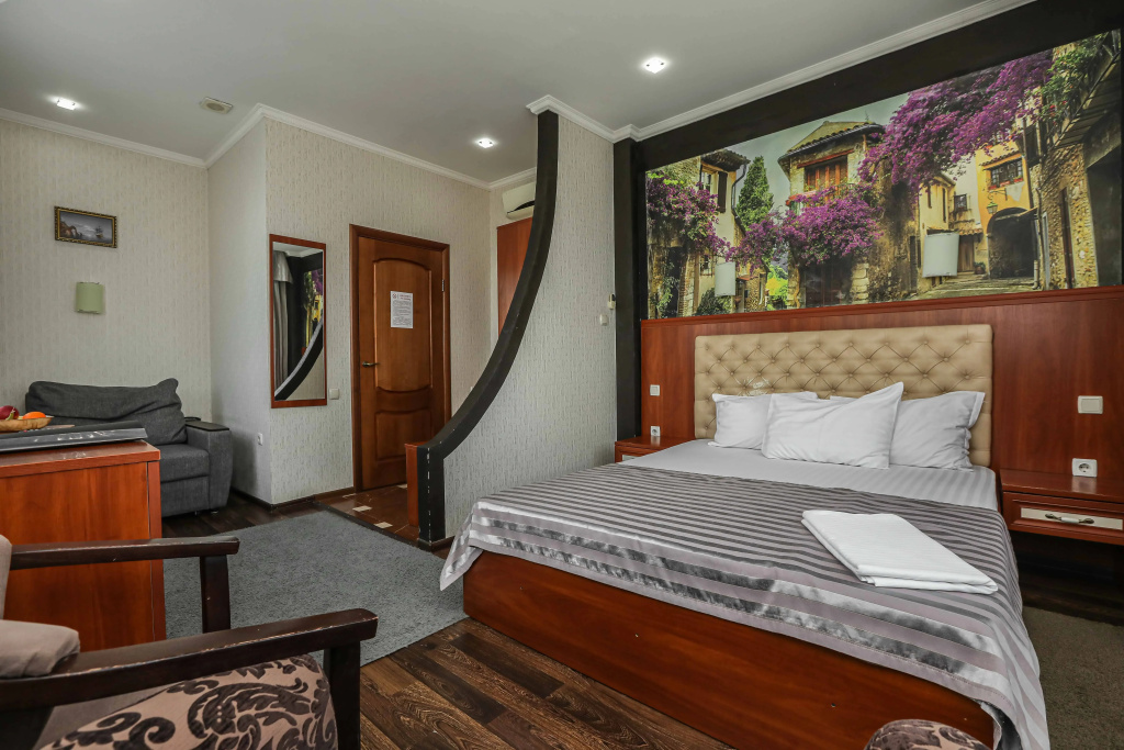 Family Double room (full double bed)