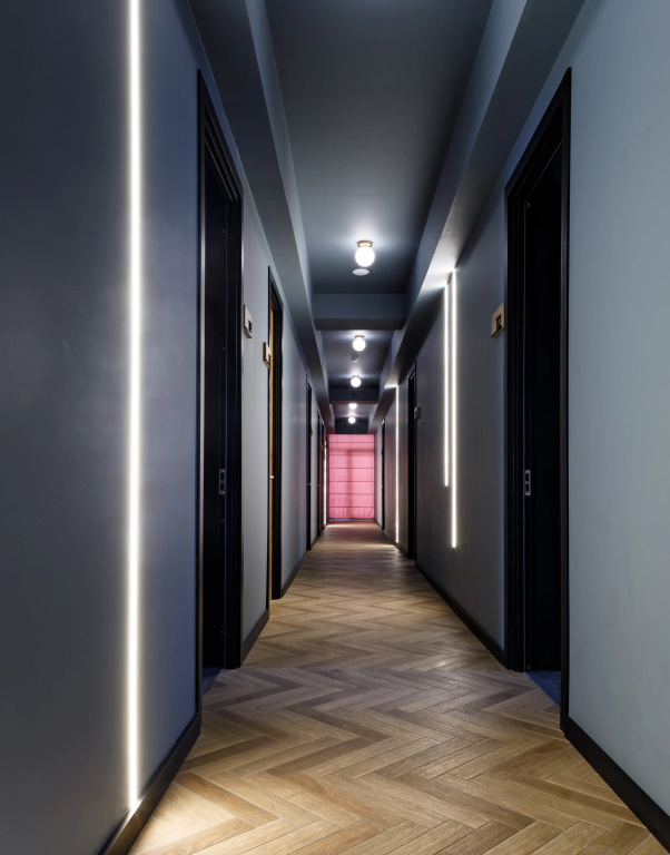 Lobby & Reception