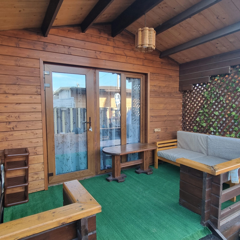 Студия в Виктория