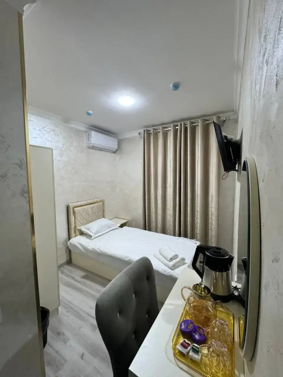 Standard Single room with view