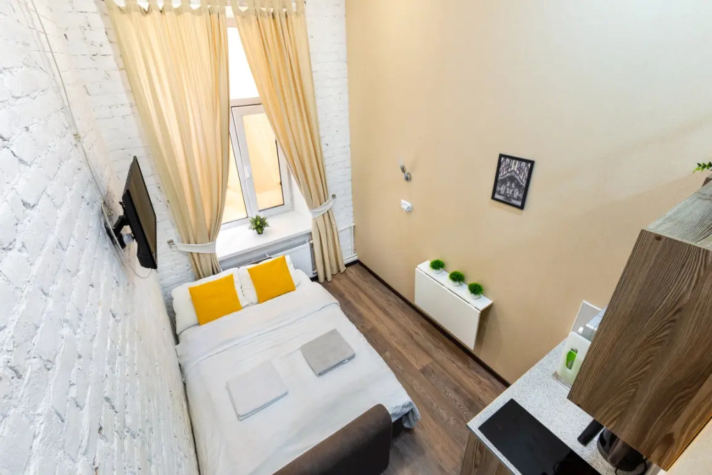 Апартаменты Roomstay Большой 46 Comfort Studio #1 — фото