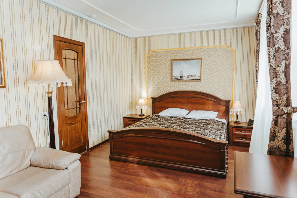 Lena Hotel Room Type - Double Studio full double bed