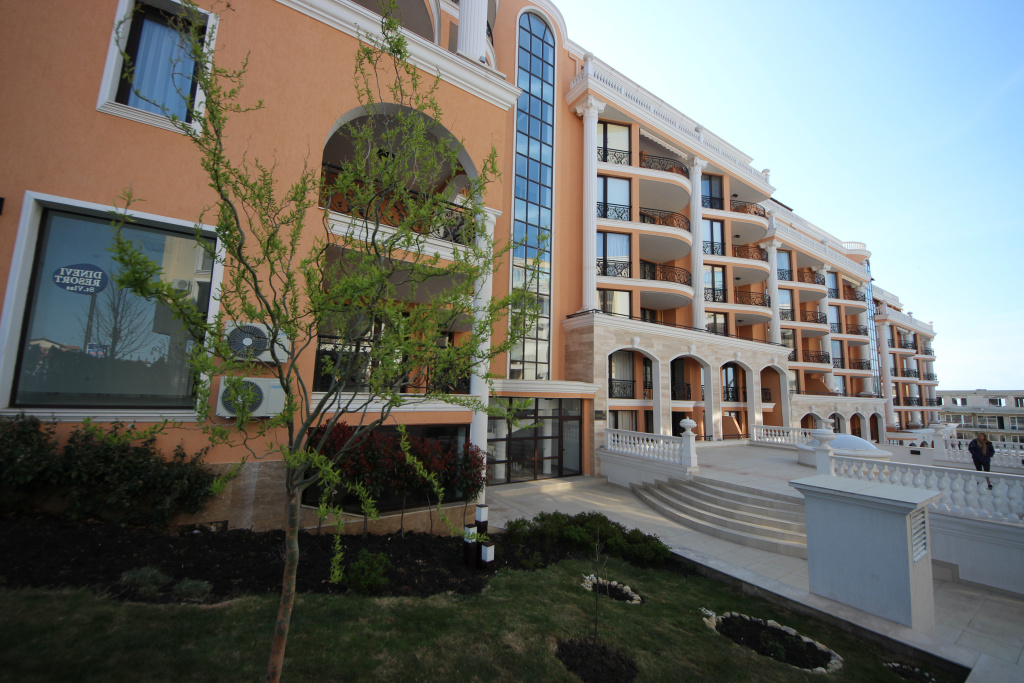 Admiral-Menada Apart-hotel
