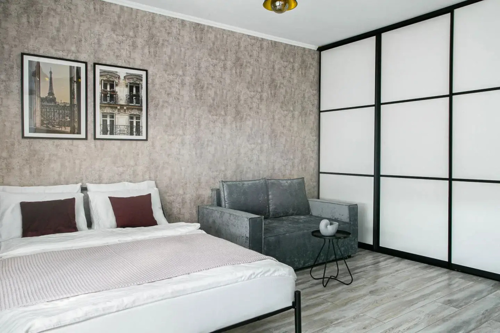 Отель Апартаменты MyHomeYourHome на Переведенской д4 к1 в Шушары