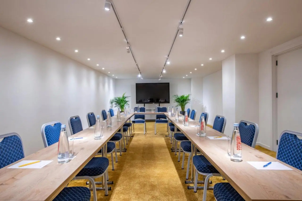 Golden Tulip Design Tbilisi, Тбілісі, Грузія мініатюра 13