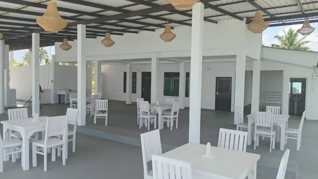 Palazzo Beach, Хіккадува, Шрі Ланка мініатюра 10