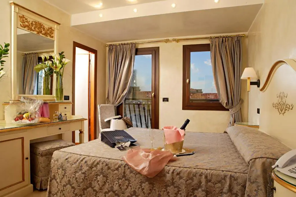 Carlton Capri Hotel - Chambres