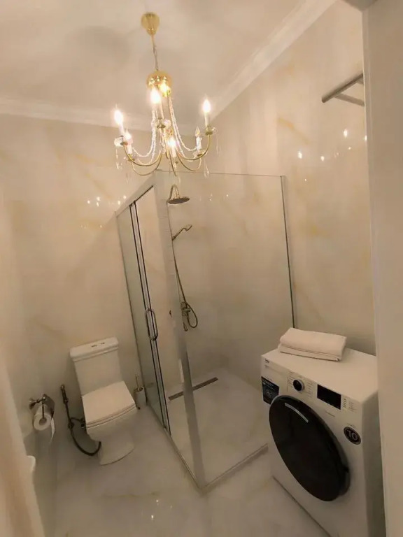 Квартира современная с видом на озеро - фото 12