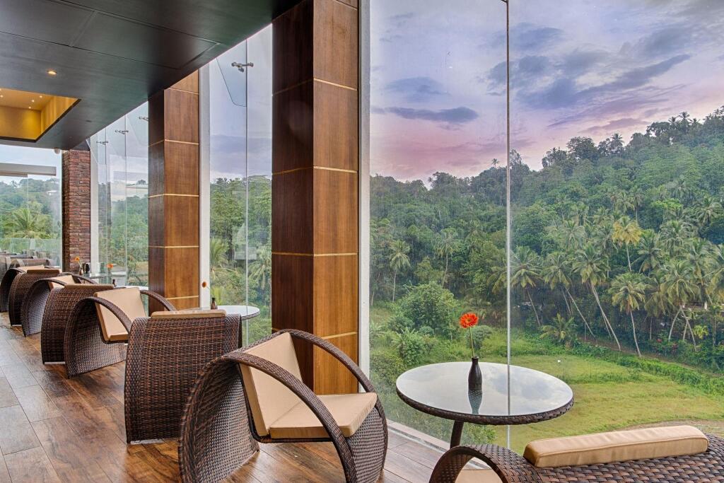 The Golden Crown Hotel