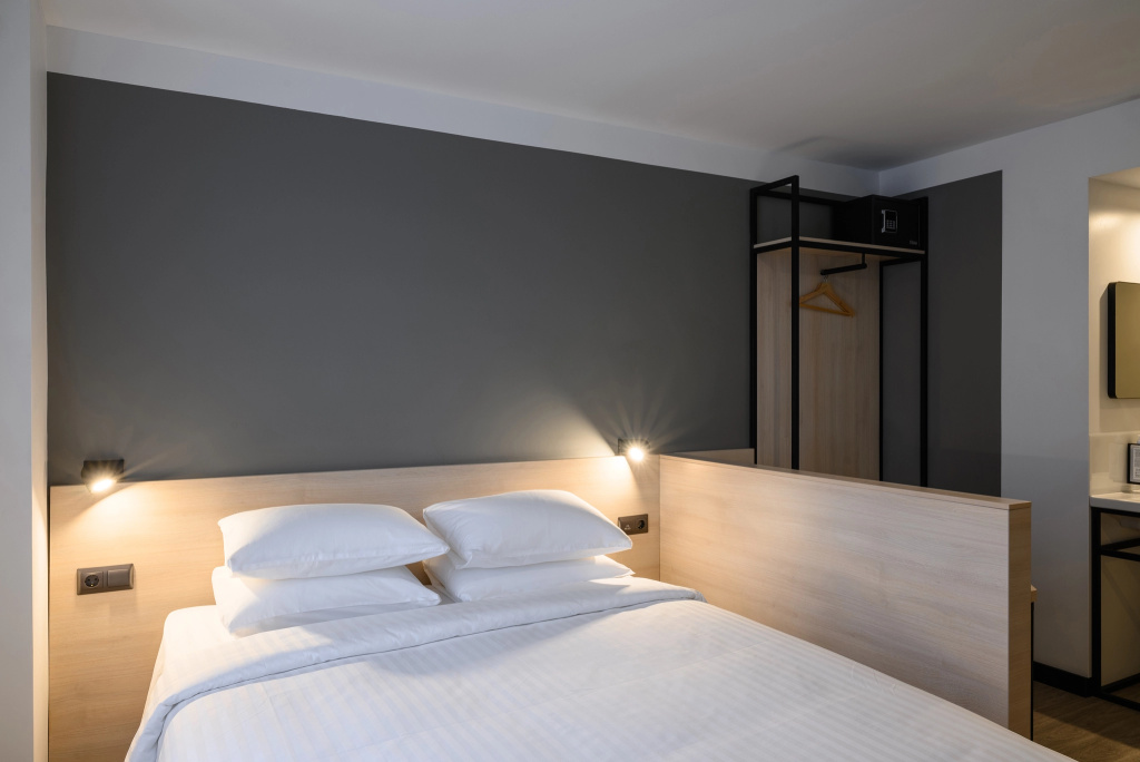 Bobo St.art Hotel Room Type - Standard Double room full double bed