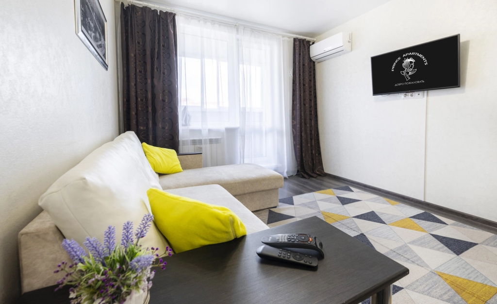 Апартаменты Prince Apartments на Проезде Северный Власихинский 104 (200)