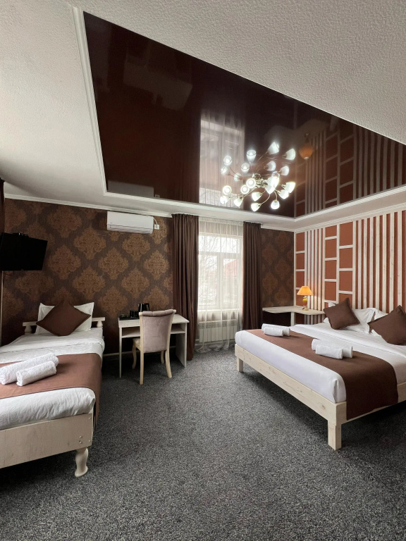 Kausar. Hotel - Chambres