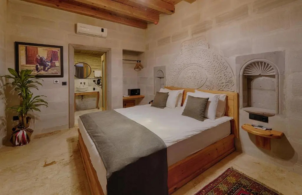 Deluxe Stone Double room (full double bed)