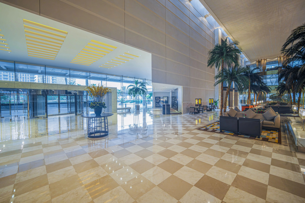 Lobby & Reception