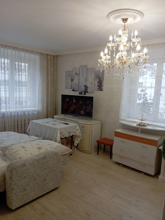 Квартира Светлая веселая единичка в двух километрах от ЖД вокзала — фото