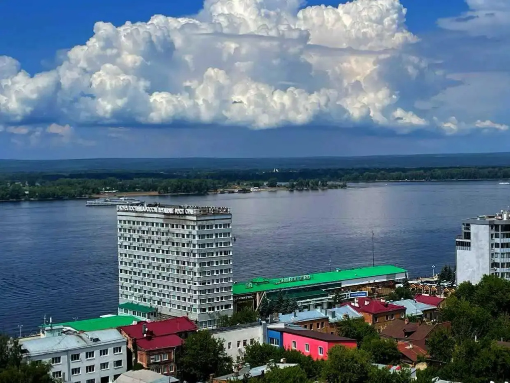 Гостиница Россия — фото