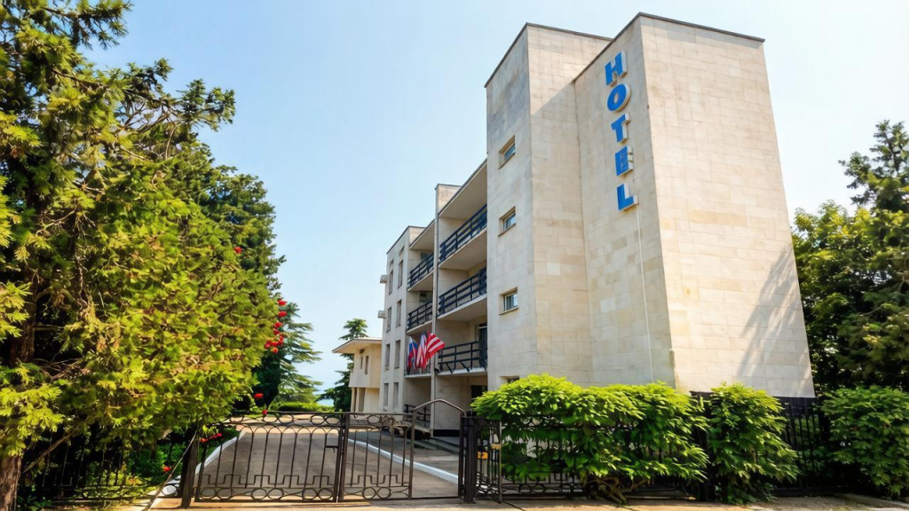Hotel photo 2