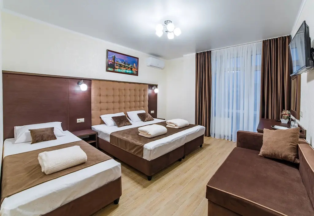 2 Bedrooms Suite with balcony