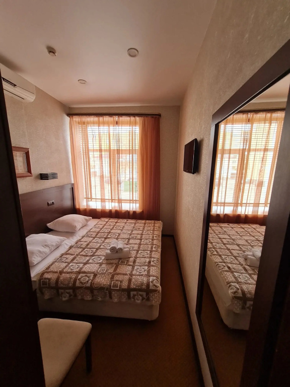 Economy Double Family room with courtyard view (full double bed)