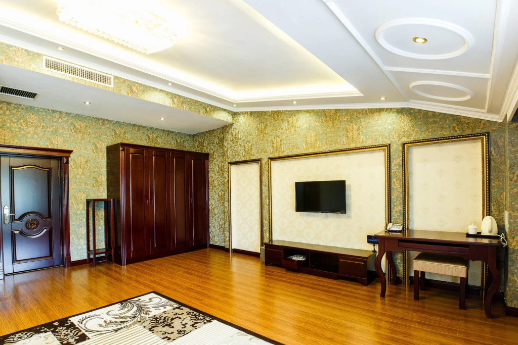 Imperial Hotel Room Type - Superior Family room