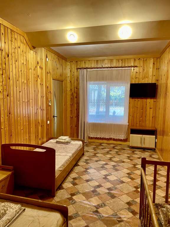 Апарт отель семейный дом архипо-осиповка. Гостевой дом family house. Крым заозерное союз 2004 гостевой дом. Гостевой дом family house. Гостевой дом family house.