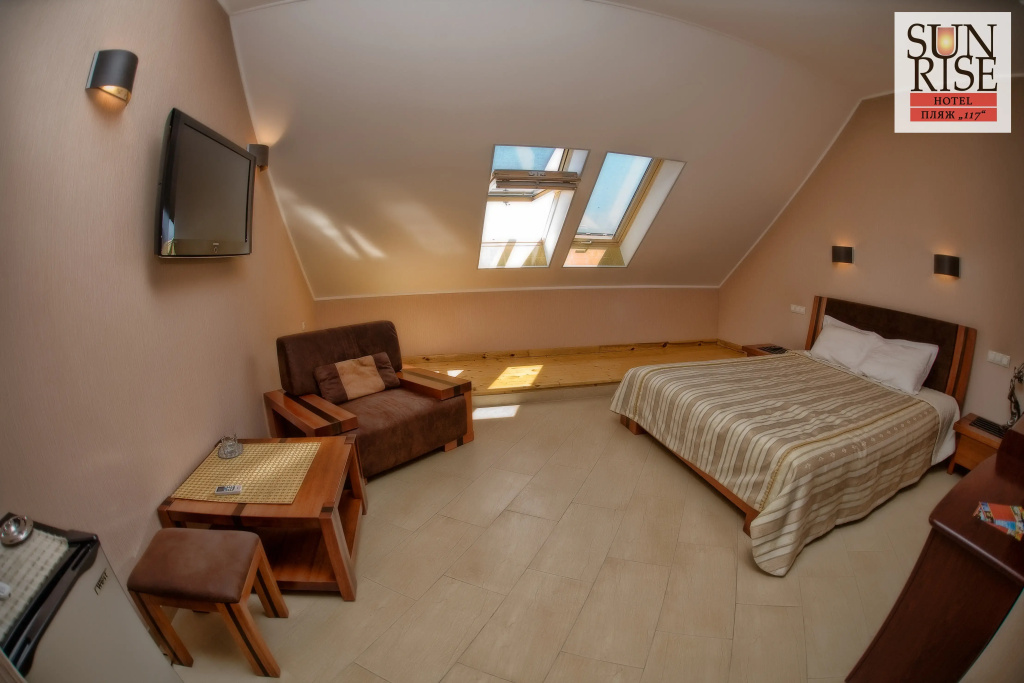 Standard Triple Attic room with sea view