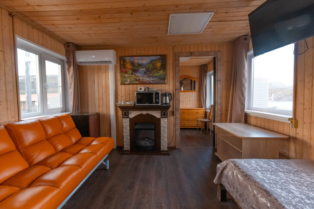 Standard Quadruple room with view