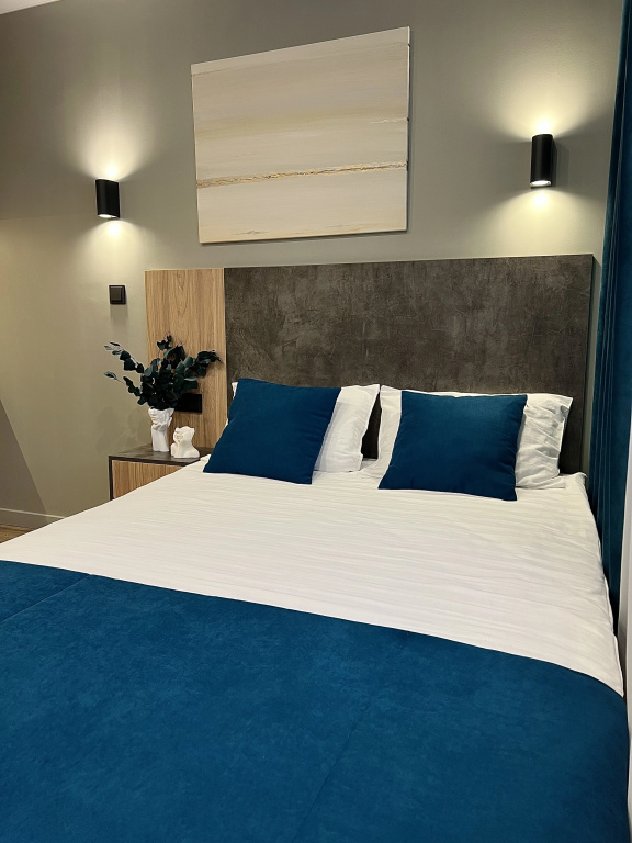 Апартаменты в Отеле Салют — фото